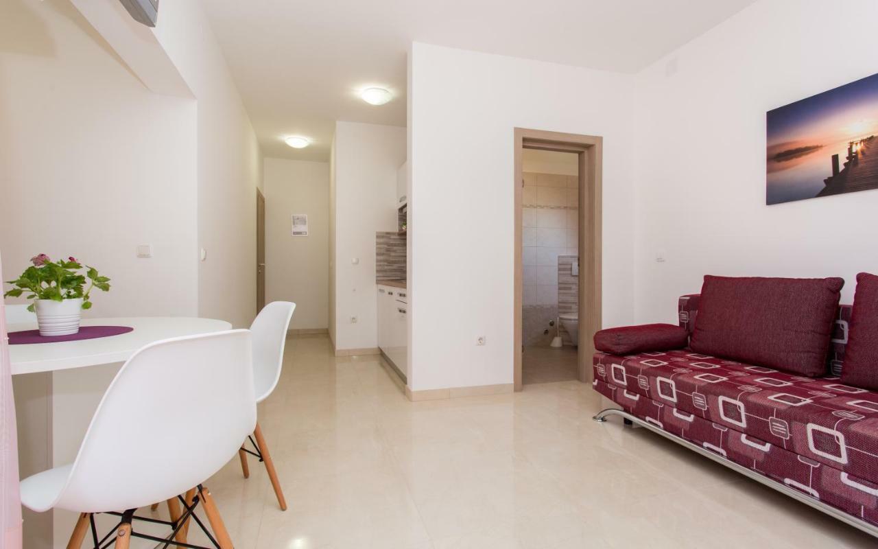 Apartments Mira 巴斯卡 外观 照片