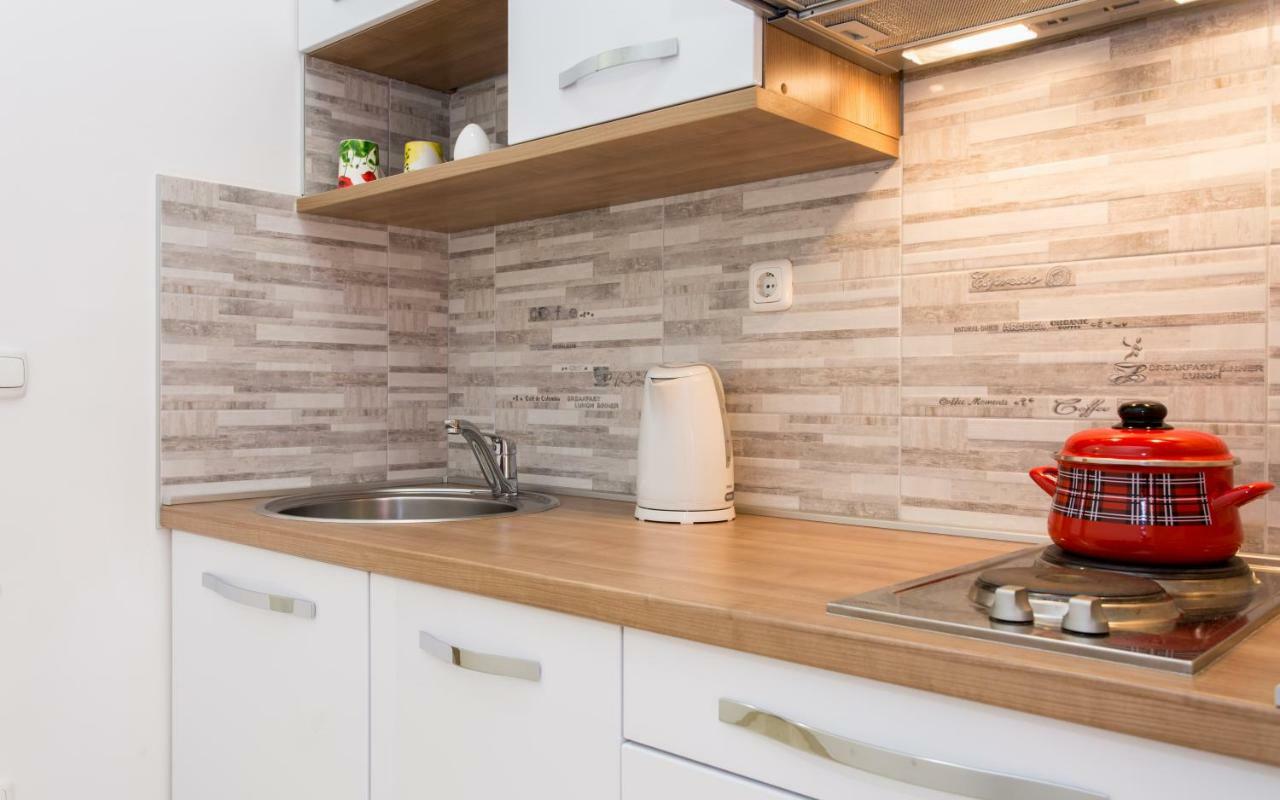 Apartments Mira 巴斯卡 外观 照片