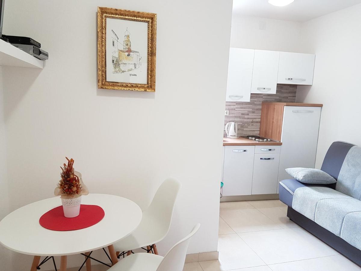 Apartments Mira 巴斯卡 外观 照片